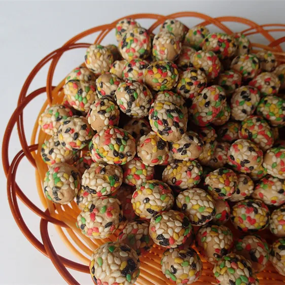 Aperitivos de la mejor calidad, cacahuetes recubiertos de sésamo colorido, entrega rápida