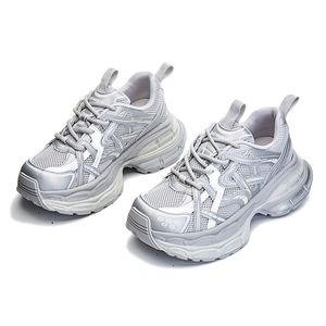 Nouvelle Arrivée Chaussures Quotidiennes Coréennes à Semelle Épaisse Rehaussantes pour Femmes de Petite Taille Automne Respirantes Confortables - Product Image 4