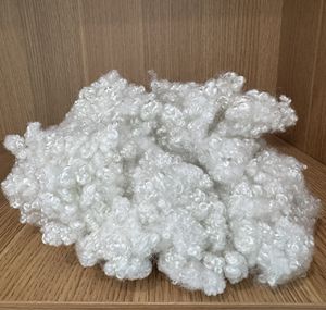 Fibre creuse conjuguée siliconée en polyester recyclé 7D HCS pour l'isolation des textiles de maison et des vêtements - Product Image 2