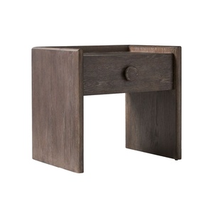 Table de chevet moderne du milieu du siècle en bois de chêne avec tiroir - Product Image 2