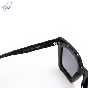 Gafas <span class=keywords><strong>de</strong></span> <span class=keywords><strong>Sol</strong></span> Modernas <span class=keywords><strong>de</strong></span> Alta Calidad Personalizadas <span class=keywords><strong>de</strong></span> Fábrica China 2023, Unisex, Acetato, <span class=keywords><strong>Lentes</strong></span> UV400 Tac, Negras, para Hombre y <span class=keywords><strong>Mujer</strong></span>, para Exteriores - Product Image 6