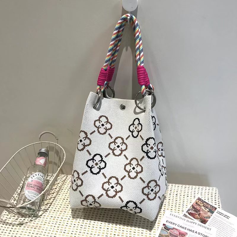 Sac à main fleur d'argent en cuivre