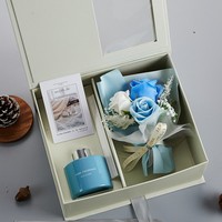 Cadeau pour la Saint-Valentin et pour un anniversaire - Coffret cadeau d'aromathérapie minimaliste moderne, savon en forme de fleur, coffret cadeau créatif fait à la main