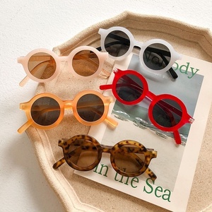 Retro 80's Fashion Sunglasses - Neon Lime Translucent Frame With Mirrored Lens, UV400 Protection - View #3