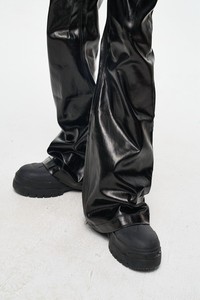 <span class=keywords><strong>Pantalones</strong></span> Brillantes de PU para <span class=keywords><strong>Hombre</strong></span>, <span class=keywords><strong>Pantalones</strong></span> Anchos de Imitación de Cuero Negro Brillante, Estilo Avant-Garde para <span class=keywords><strong>Hombre</strong></span> - Product Image 6