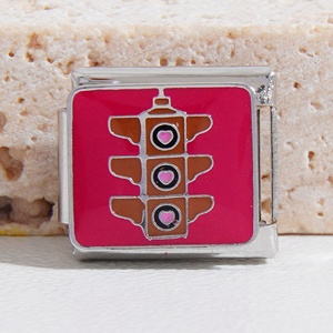 Pulsera de Charms Italianos de Acero Inoxidable Dorado con Cerezas y Estrellas, Venta al por Mayor 2024 - Product Image 3