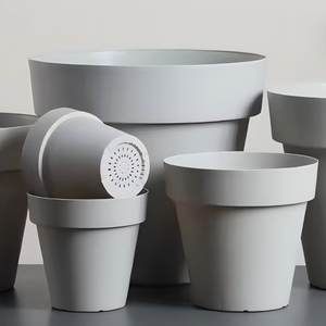 Macetas de decoración del hogar para interiores y exteriores de plástico minimalista nórdico Brice (con bandejas) - Product Image 6