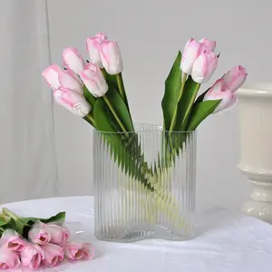 O-X708 Großhandel weiß rosa rote Tulpen Blume nach Hause Hochzeit Dekoration Tulpen künstliche echte Berührung Blume