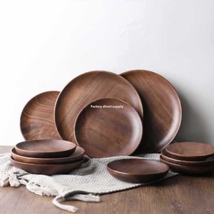 Plateau à collation rond en bois de noyer noir japonais Original Design moderne pour le dîner <span class=keywords><strong>Assiette</strong></span> <span class=keywords><strong>jetable</strong></span> pour le service des aliments de fête - Product Image 1