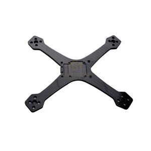 Services de fabrication sur mesure Welltop CNC pour l'usinage, la gravure et la découpe de feuilles de fibre de carbone 3k pour modèles d'aéronefs sans pilote - Product Image 2