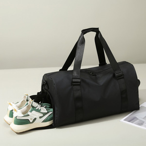 Sac de voyage minimaliste uni grande capacité avec compartiment à chaussures séparé pour chariot, idéal pour la gym et le yoga - Product Image 1