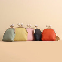 Tas Clutch Kompak Kulit Asli Motif Litchi Unisex Dompet Perhiasan dengan Kancing Mini Tempat Uang Koin Organizer Lipstik Segar