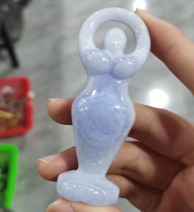 Agate dentelle bleue 70-80mm