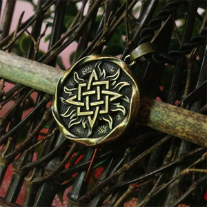 kleine vierkante Svarog-hanger. Sterrenamulet hanger, antieke Slavische talisman hanger, sieraden, heidens mannenketting - Product Image 5