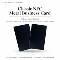 Carte de visite en métal NFC NTAG216 en acier inoxydable 304 personnalisée avec finition brossée pour le partage de contact et le contrôle d'accès