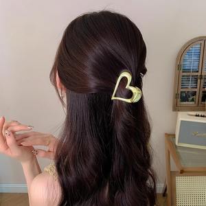 Dowell กิ๊บติดผมโลหะสไตล์<span class=keywords><strong>เกาหลี</strong></span>น่ารัก<span class=keywords><strong>ทรง</strong></span>ลูกบาศก์เซอร์โคเนียแบบด้านหลังแบนติดพลอยเทียมรูปหัวใจแบบผิดปกติขายส่ง - Product Image 3