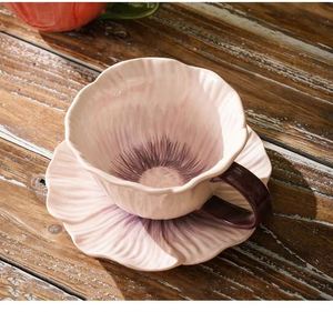 แก้วกาแฟเซรามิกคุณภาพสูงพร้อมจานรอง หลายสี ดีไซน์ทันสมัย ลายดอกไม้น่ารัก แก้วสำหรับดื่มลาเต้ยามบ่าย เหมาะสำหรับใช้ในบ้านและร้านกาแฟ - Product Image 4