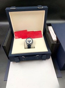 Montre mécanique automatique de luxe pour homme en acier inoxydable avec cadran analogique personnalisé de 41 mm en moissanite, affichage de la réserve de marche - Product Image 5