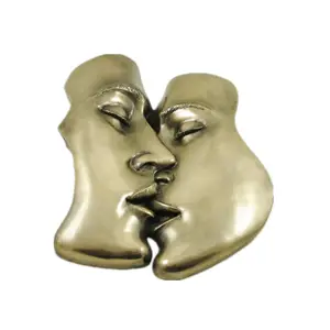 Golden kissing couple masks-wedding souvenir