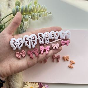 Molde cortador de arcilla polimérica de cerámica suave de Navidad, guirnalda de lazo, molde de corte en relieve, herramienta de fabricación de joyas colgantes para pendientes DIY - Product Image 4