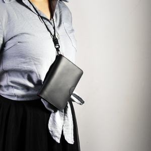 Portefeuille de voyage en cuir véritable pour <span class=keywords><strong>homme</strong></span> pour <span class=keywords><strong>Amazon</strong></span>, avec <span class=keywords><strong>porte</strong></span>-cartes, <span class=keywords><strong>porte</strong></span>-passeport, <span class=keywords><strong>porte</strong></span>-AirTag, <span class=keywords><strong>porte</strong></span>-documents, fermeture éclair, format court, pour billets d'avion - Product Image 4