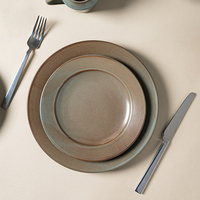 Service de vaisselle en céramique texturée côtelée gris sable moderne P&T, assiettes rondes en porcelaine pour restaurant HoReCa