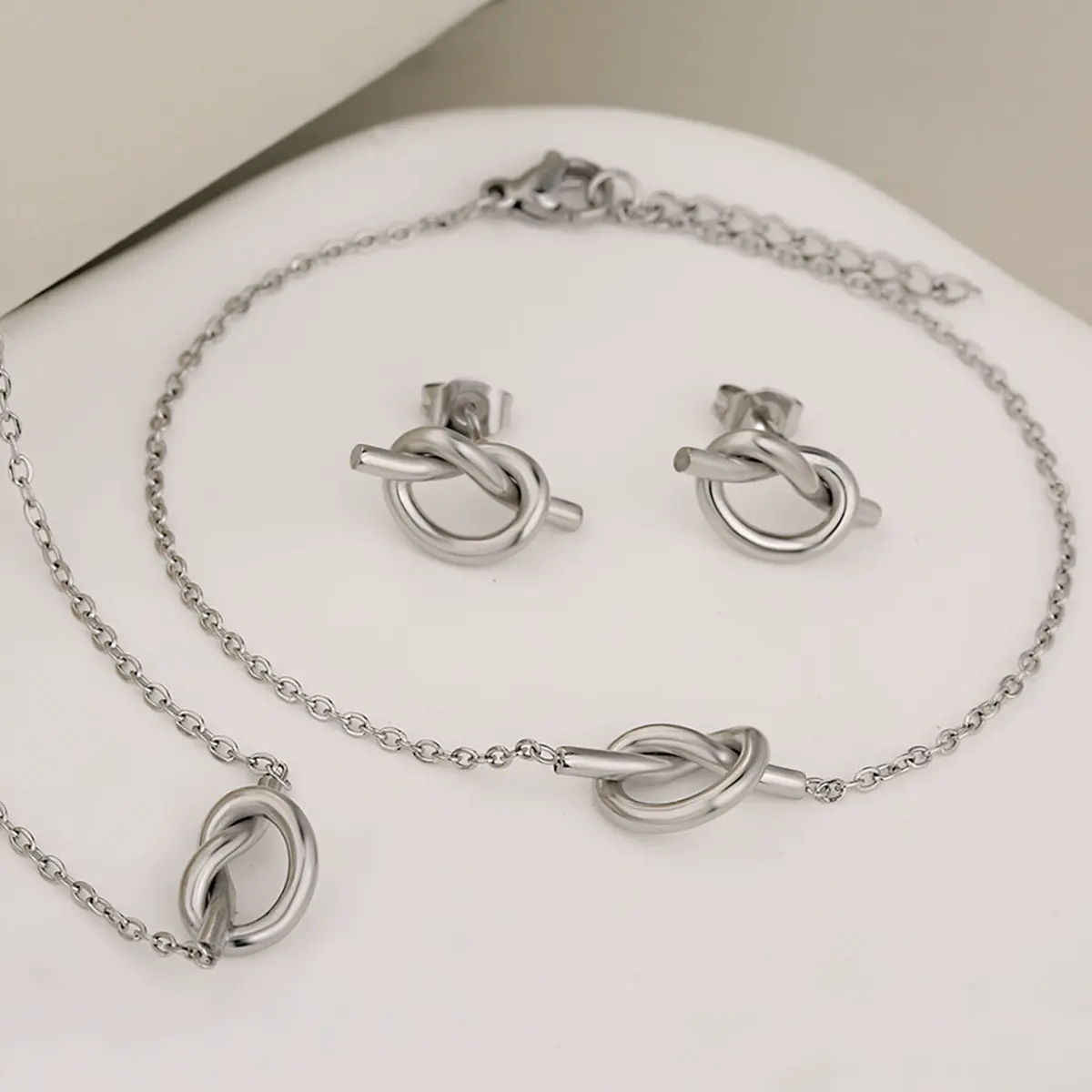 ชุดถักเหล็ก