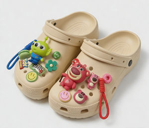 Sabots Mary Jane unisexe tendance, antidérapants, en maille douce, à plateforme plate, recyclables, rehaussants, motif ours, pour l'été - Product Image 1