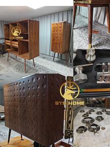 Gabinete de monóculos de palacio de lujo moderno italiano, puerta de Metal, aparador de almacenamiento de madera, muebles, estante de vino, entrada de sala de estar de nogal - Product Image 5