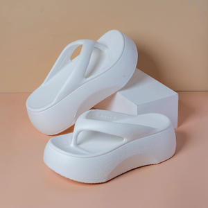 รองเท้าแตะสีกาแฟสำหรับผู้หญิง พื้นหนา ส้นสูง 7 ซม. รองเท้าแตะชายหาดฤดูร้อน มีสไตล์ ทันสมัย ใส่ได้ทุกฤดู - Product Image 5