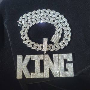 Colgante de Plata de Ley 925 Personalizado con Perla de Agua Dulce, Moissanita y Diamante, Chapado en Oro/Plata, Diseño Hip Hop para Compromiso - Product Image 2