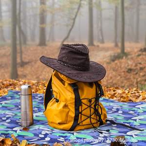 Manta de playa WOQI para exteriores, 107x77, impermeable, a prueba de arena, ligera, con bolsillo oculto para objetos de valor - Product Image 3