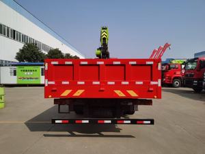 Grúa Montada en Camión Sinotruk Howo Nueva, Diésel, Manual, de Ocho Ruedas Traseras, 25 Toneladas, con Pluma de 5 Secciones - Product Image 3