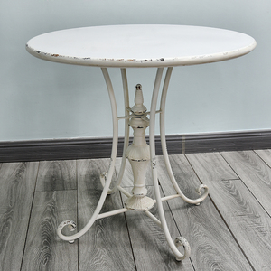 Table Basse de Jardin Extérieure Vintage en Fer Forgé Vieilli Blanc Délavé – Meuble Durable et Facile à Installer pour la Maison - Product Image 1