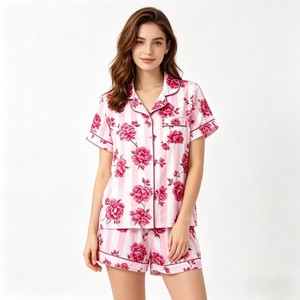 Conjunto de Pijamas para Mujer, Manga Corta, Suave, Holgado, Cintura Elástica, Pantalones Cortos, Ropa de Dormir Linda para Mamá e Hija - Product Image 1