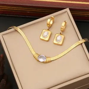 2023 New Personalized Stainless Steel Necklace Set Square Crystal Necklace INS Clavicle Chain Women Accessories Jewelry Set