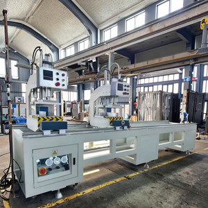 Machine à souder les fenêtres PVC/UPVC à double tête YBKE, équipement de fabrication de portes à commande PLC - Product Image 4