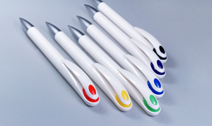 NUEVO Portalápices Blanco Promocional Económico para Oficina, Escuela y Negocios, Bolígrafo de Plástico con Logotipo Personalizado - Product Image 3