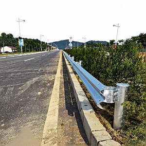 ราวกันตกอาร์มโคแบบชุบกัลวาไนซ์แบบจุ่มร้อน ทนทาน เสาขนาด 114 มม. สำหรับระบบกั้นถนนแบบ W Beam สำหรับทางหลวงในประเทศไทย - Product Image 5