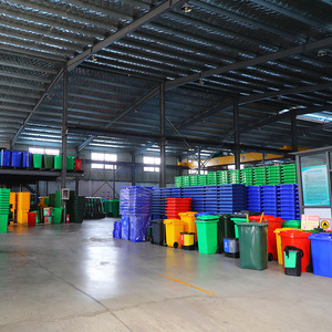 ถังขยะกลางแจ้ง HDPE หนาพิเศษ ขนาด 120 ลิตร 240 ลิตร รูปทรงสี่เหลี่ยมผืนผ้า สำหรับใช้ทางการแพทย์ ขนาดใหญ่ - Product Image 1