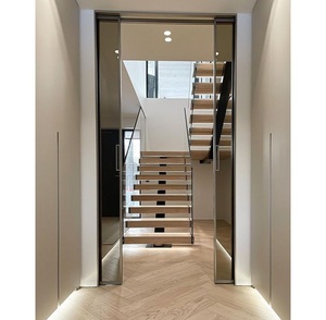 Escalier <span class=keywords><strong>à</strong></span> poutres en acier de style minimaliste moderne avec garde-corps en <span class=keywords><strong>verre</strong></span> trempé super blanc - Product Image 1