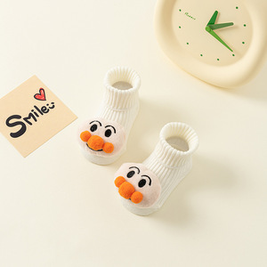 Chaussettes pour bébés en coton peigné printemps-automne avec motif de dessin animé 3D antidérapantes pour enfants - Product Image 5