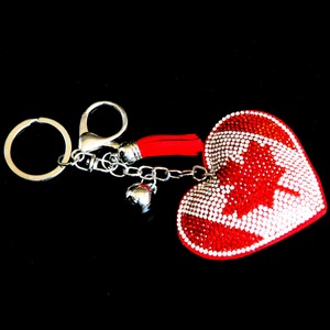 Bán buôn biểu tượng tùy chỉnh Canada lưu niệm PU da tim Rhinestone cờ Keychain - Product Image 4