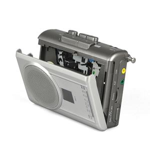 Reproductor de Casetes Portátil Personalizado de Fábrica, Reproduce y Graba, Reproductor de Casetes Retro con Radio AM/FM - Product Image 2