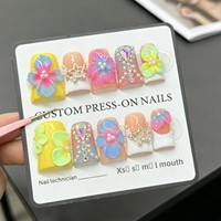 Lot de 10 faux ongles carrés courts en gel à presser, motif fleur 3D colorée, réutilisables pour les fêtes estivales – Vente en gros ChicBeauty Nails faits à la main
