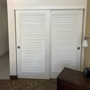 Louvered-puerta de armario deslizante, puerta de madera Interior pintada en blanco