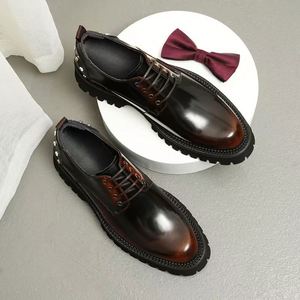 Nouvelle Tendance Chaussures Habillées en Cuir Véritable pour Hommes, Richelieu à Rivets pour Mariage - Product Image 2