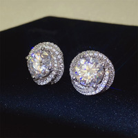 Boucles d'oreilles clous en moissanite ronde de 3 carats, VVS1, testées au diamant, bijoux de mariage en argent sterling 925, luxe pour la mariée