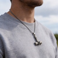 Pendentif Marteau Viking Nordique en Acier Inoxydable pour Homme, Bijou de Mode Rétro Personnalisé avec Nœud Irlandais Mythique, Idéal pour Cadeau (Vente en Gros)
