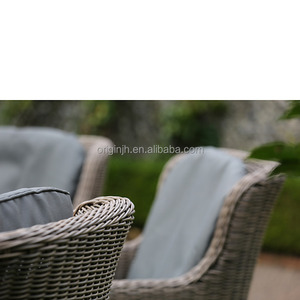 Tavolo Rotondo di Lusso in <span class=keywords><strong>Vimini</strong></span> Intrecciato per 4 Persone e Sedie da Giardino in Rattan per Sala da Pranzo all'Aperto - Product Image 3